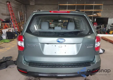 2015 Subaru Forester 2.5I z USA, uszkodzony, nr VIN JF2SJABC2FH592032